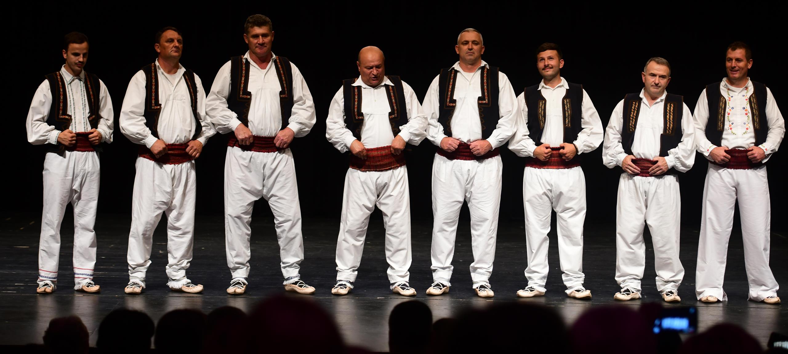 Moška pevska sekcija